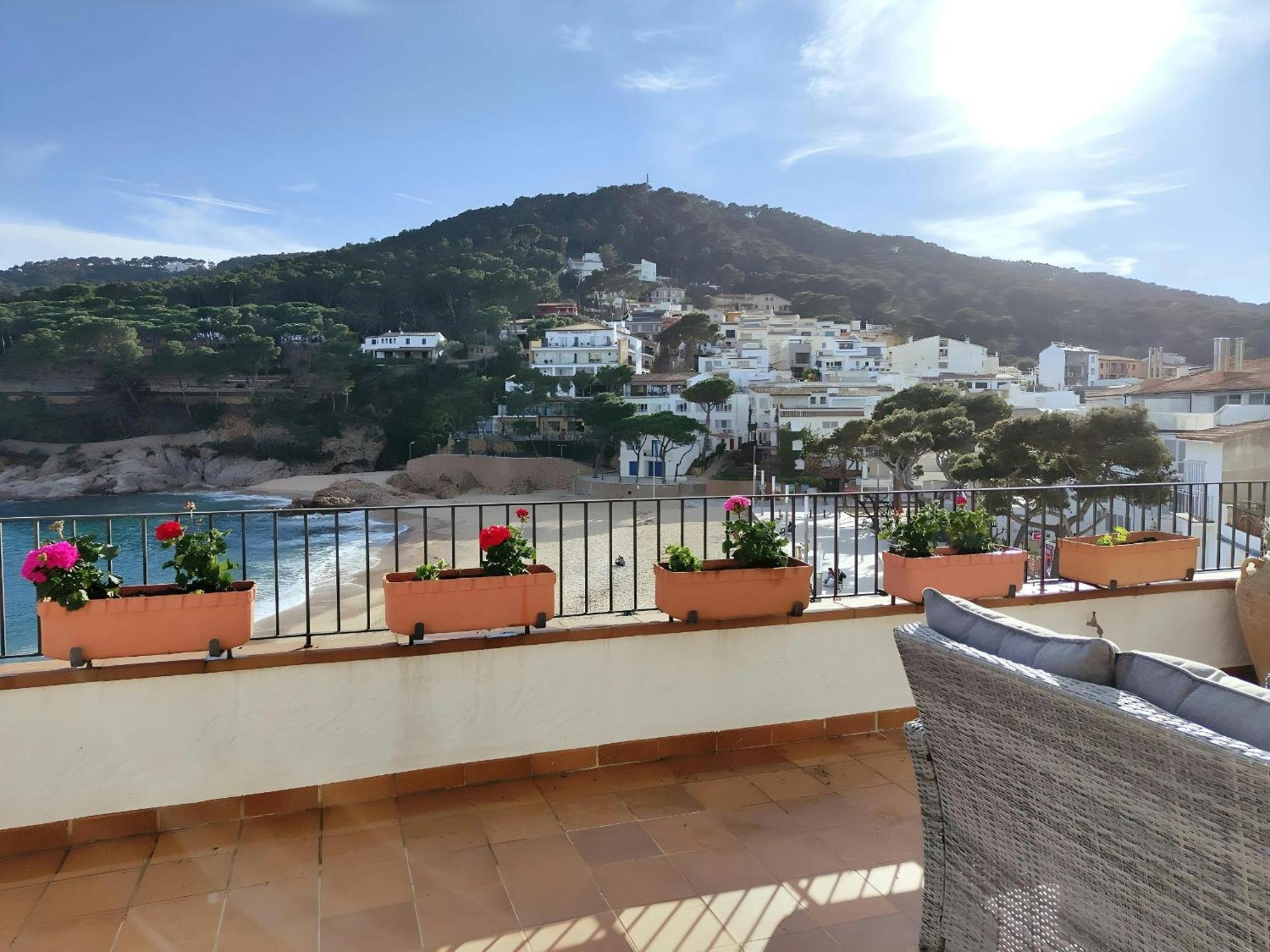Апартаменты Tamariu Platja - Penthouse On Passeig Del Mar. Экстерьер фото