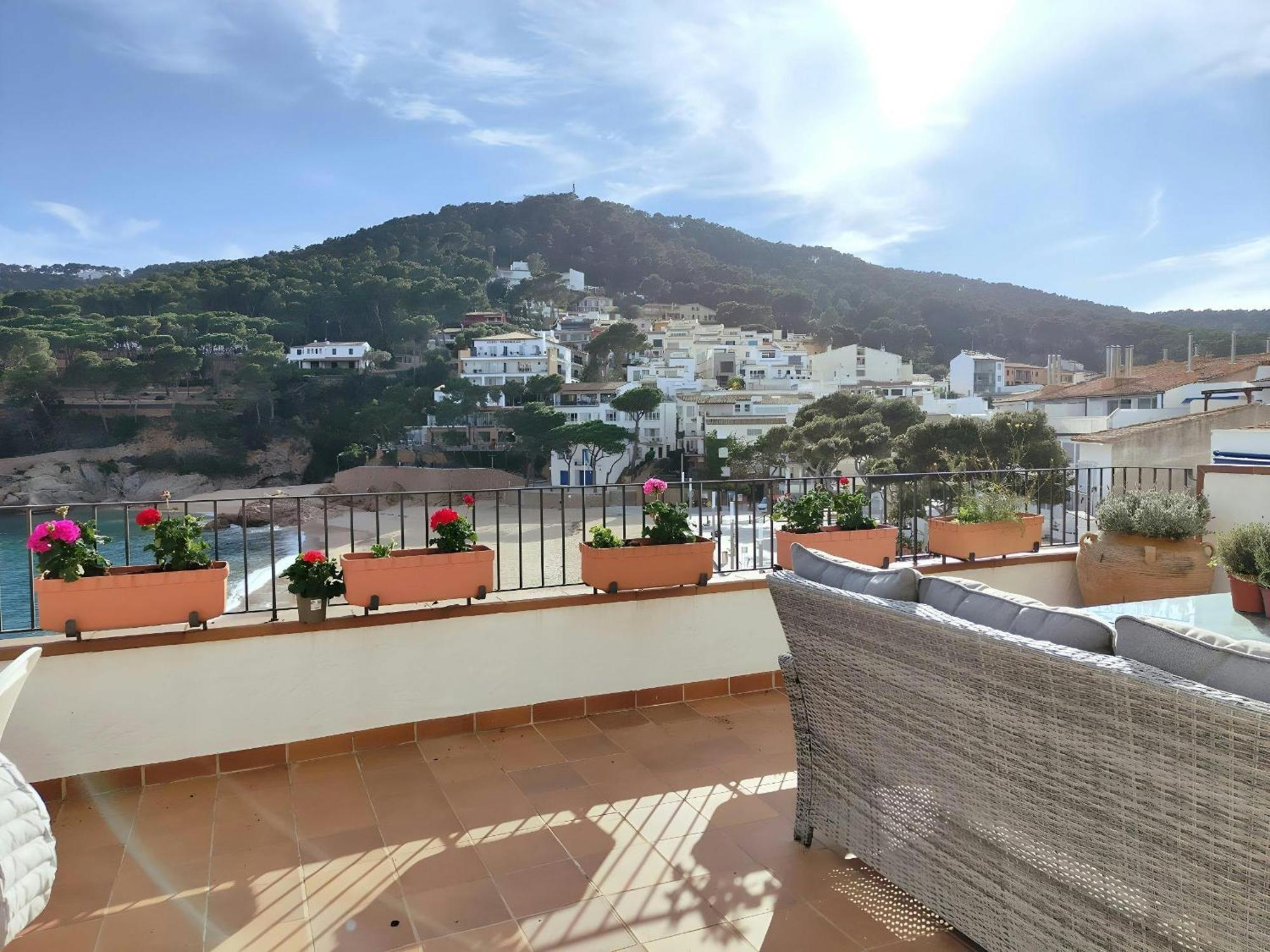 Апартаменты Tamariu Platja - Penthouse On Passeig Del Mar. Экстерьер фото